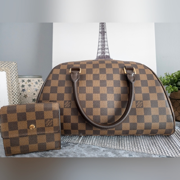 Louis Vuitton Handbags - Louis Vuitton Ribera Damier Ebene MM w/Damier Elise Wallet, LV Dustbag & LV Box